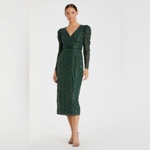 NWT | Mac Duggal 93676 Deep Green Beaded Lace Long Sleeve Midi Dress Size 6